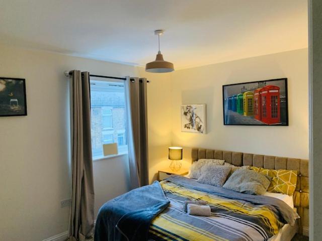 Alpha, Private Double Room, City Centre, Free Parking, Sittingbourne, Kent Exterior photo